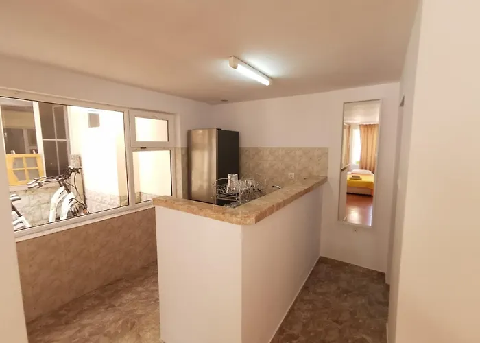 Garden Center Апартамент *