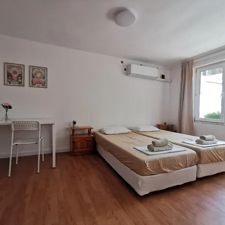 Garden Center Daire Ahyolu